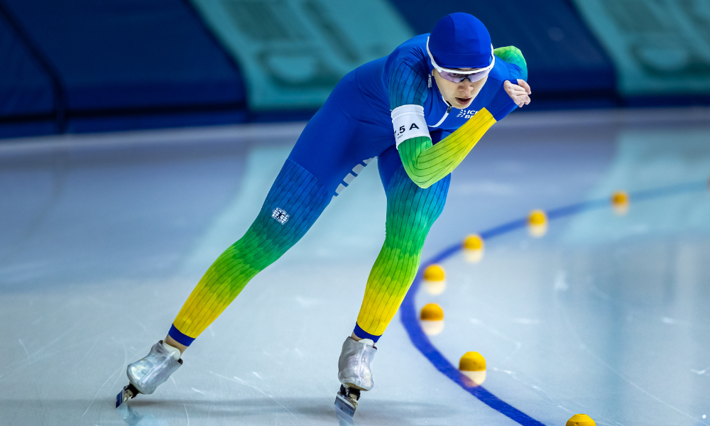 Larissa Paes na Am Cup Final de patinação de velocidade